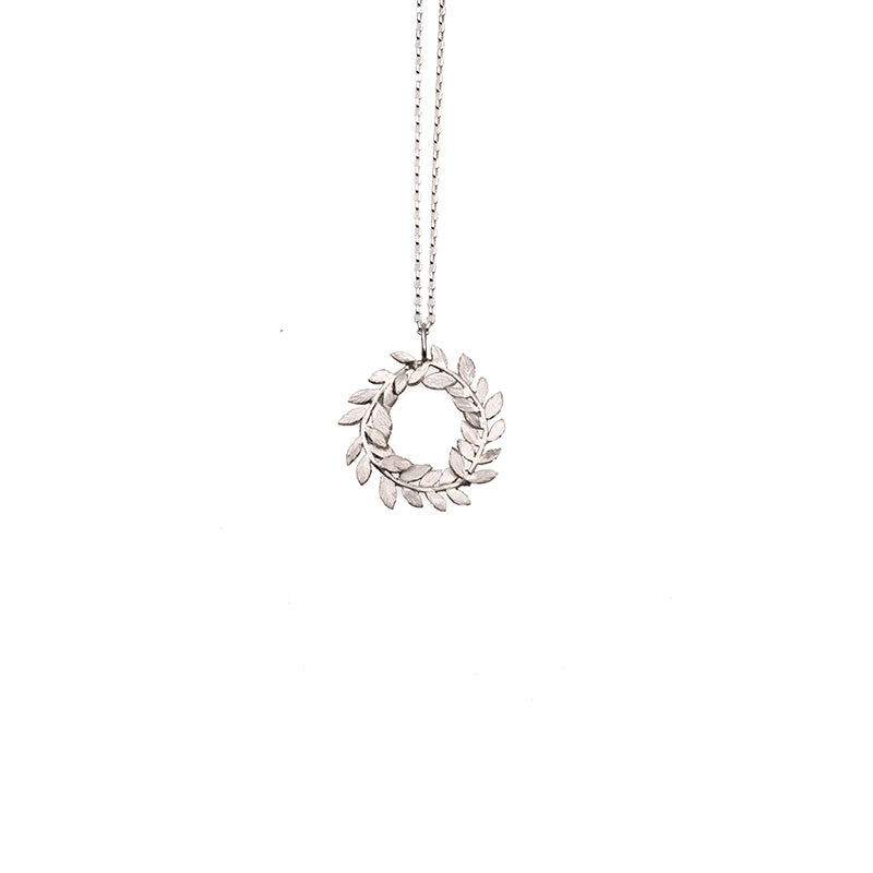 Foliage mini wreath pendant
