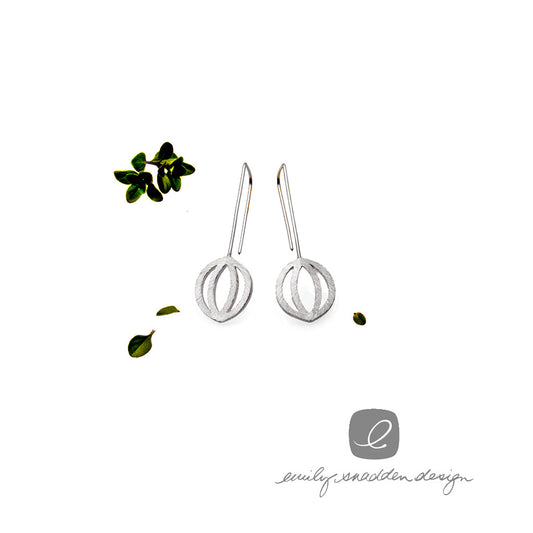 Pierced pod hook earrings